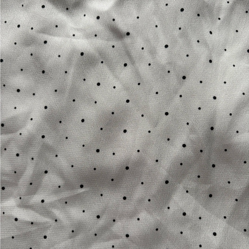 Express Tank Top Womens Size XS Pure White Polka Dot V-Neck Lightweight Buttons - Picture 4 of 7